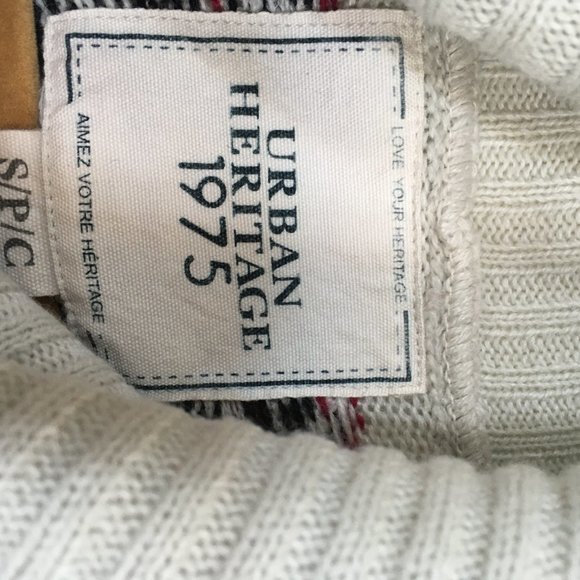 GUC Poncho Sweater - Picture 2 of 4